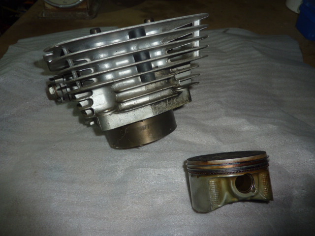 cylidre piston 600 xt - photo 1