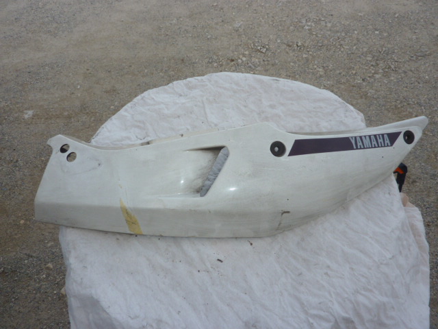 flanc de selle 750 yzfr 1993 - photo 2