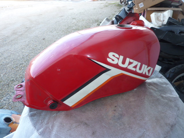 réservoir 125 gs suzuki - photo 2