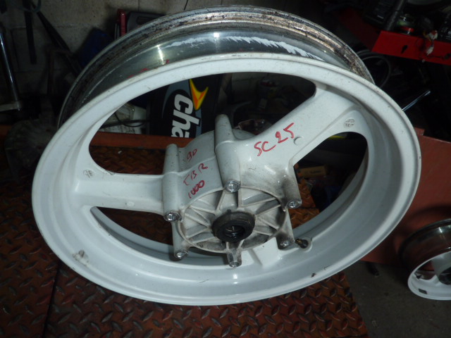 roue avant 1000 cbr 1990 - photo 1